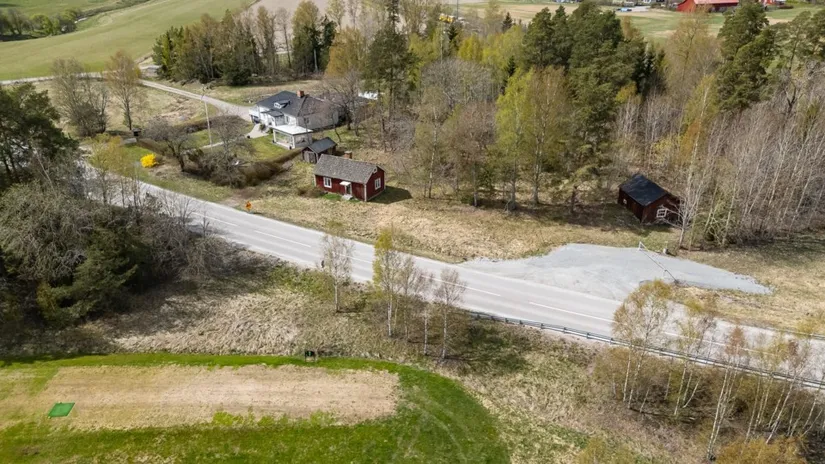 Tomt, Nicktuna 9, Tortuna, Västerås