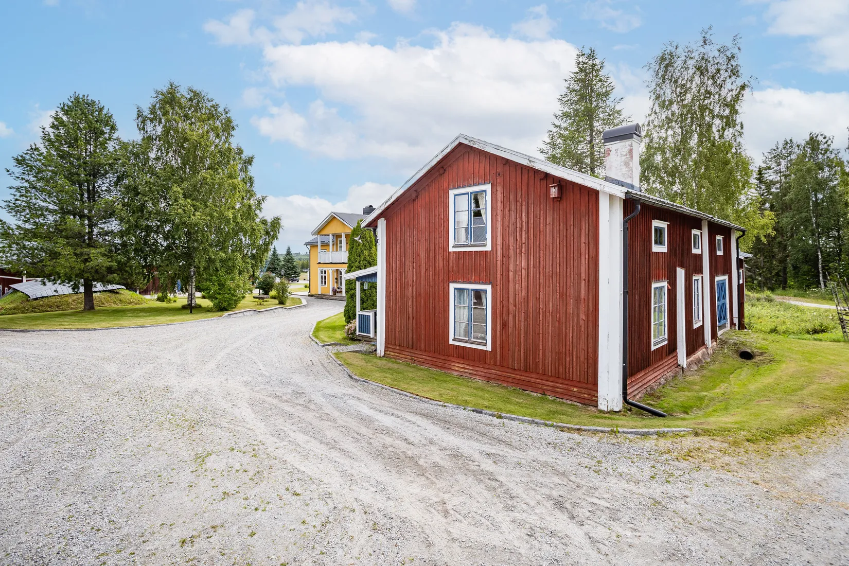 Gård/Skog, Storhullsjön 445, Sundsvall