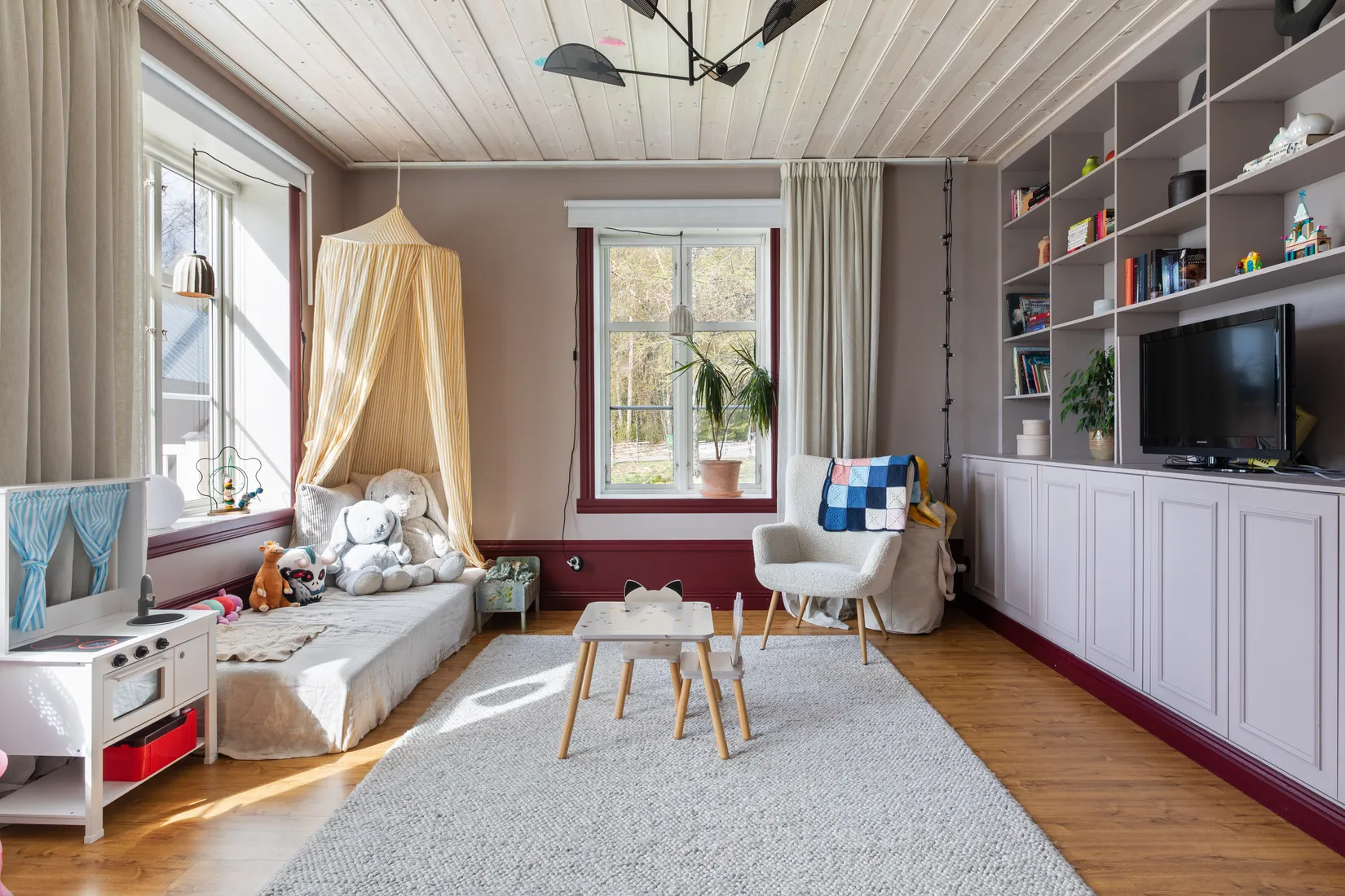 Gård/Skog, Storhullsjön 445, Sundsvall