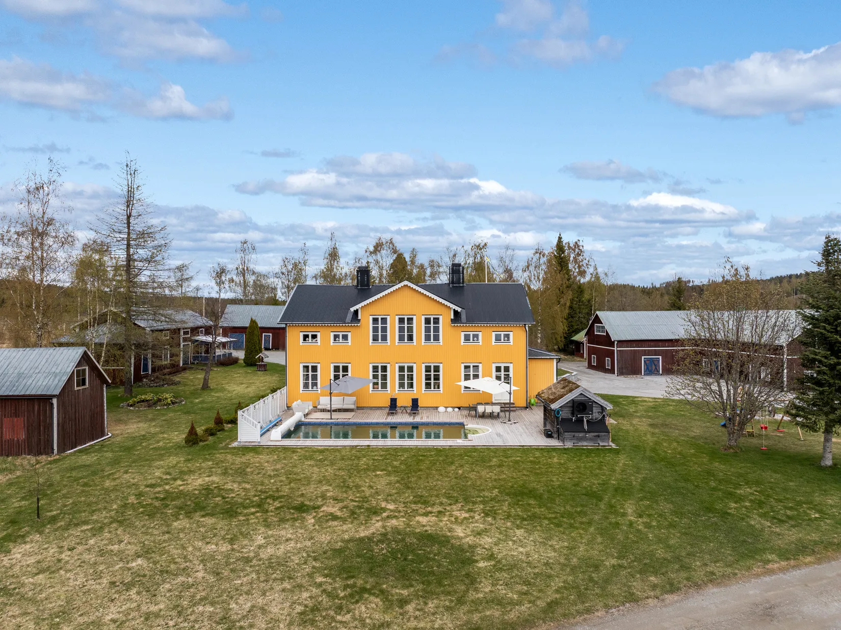 Gård/Skog, Storhullsjön 445, Sundsvall