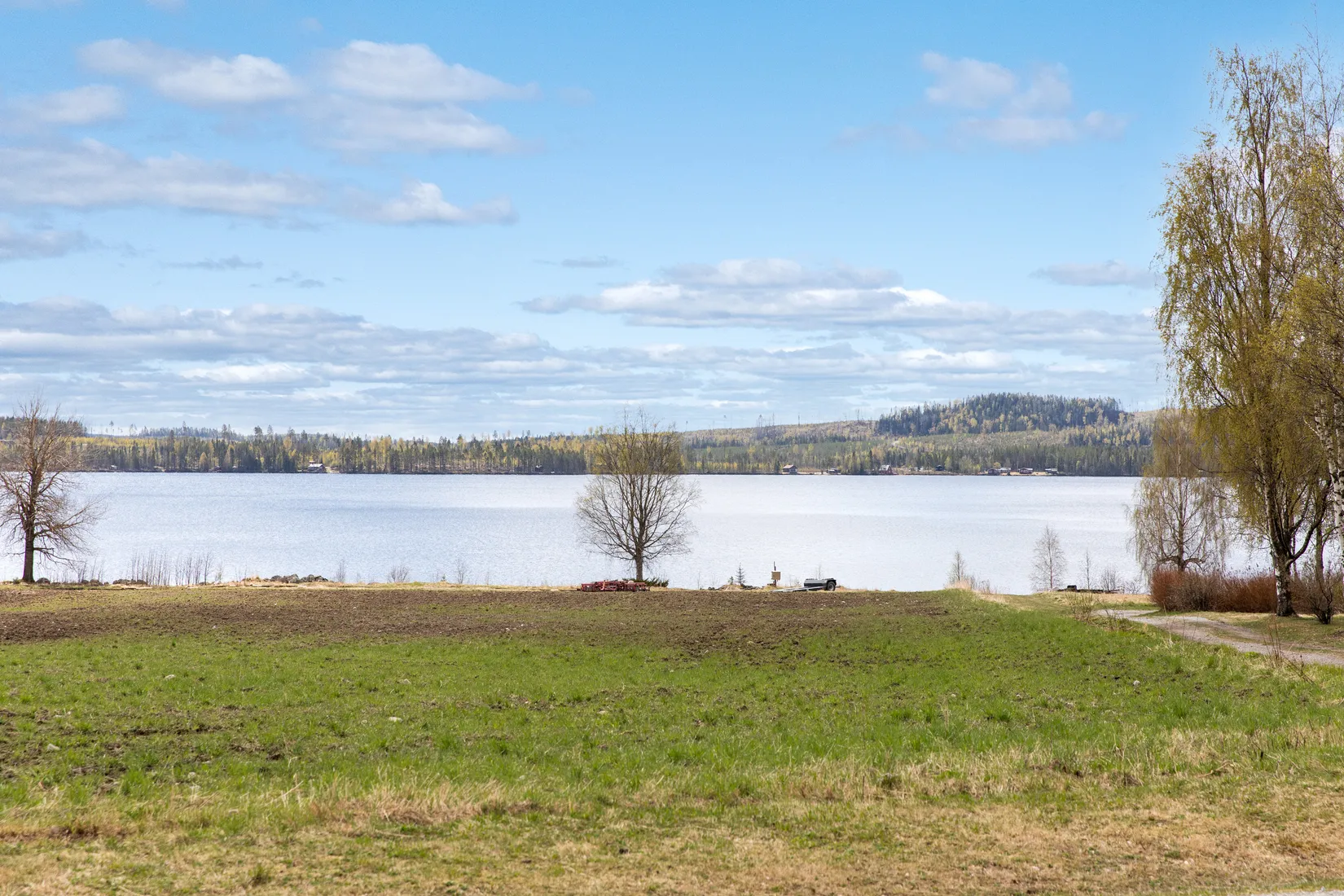 Gård/Skog, Storhullsjön 445, Sundsvall