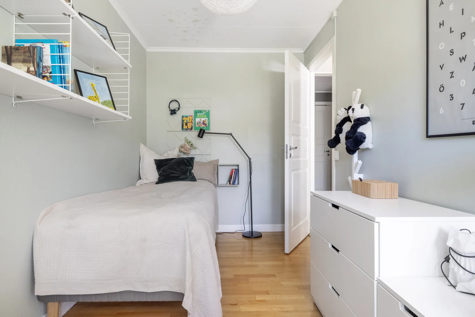 Villa, Brisvägen 21, Mensättra, Nacka