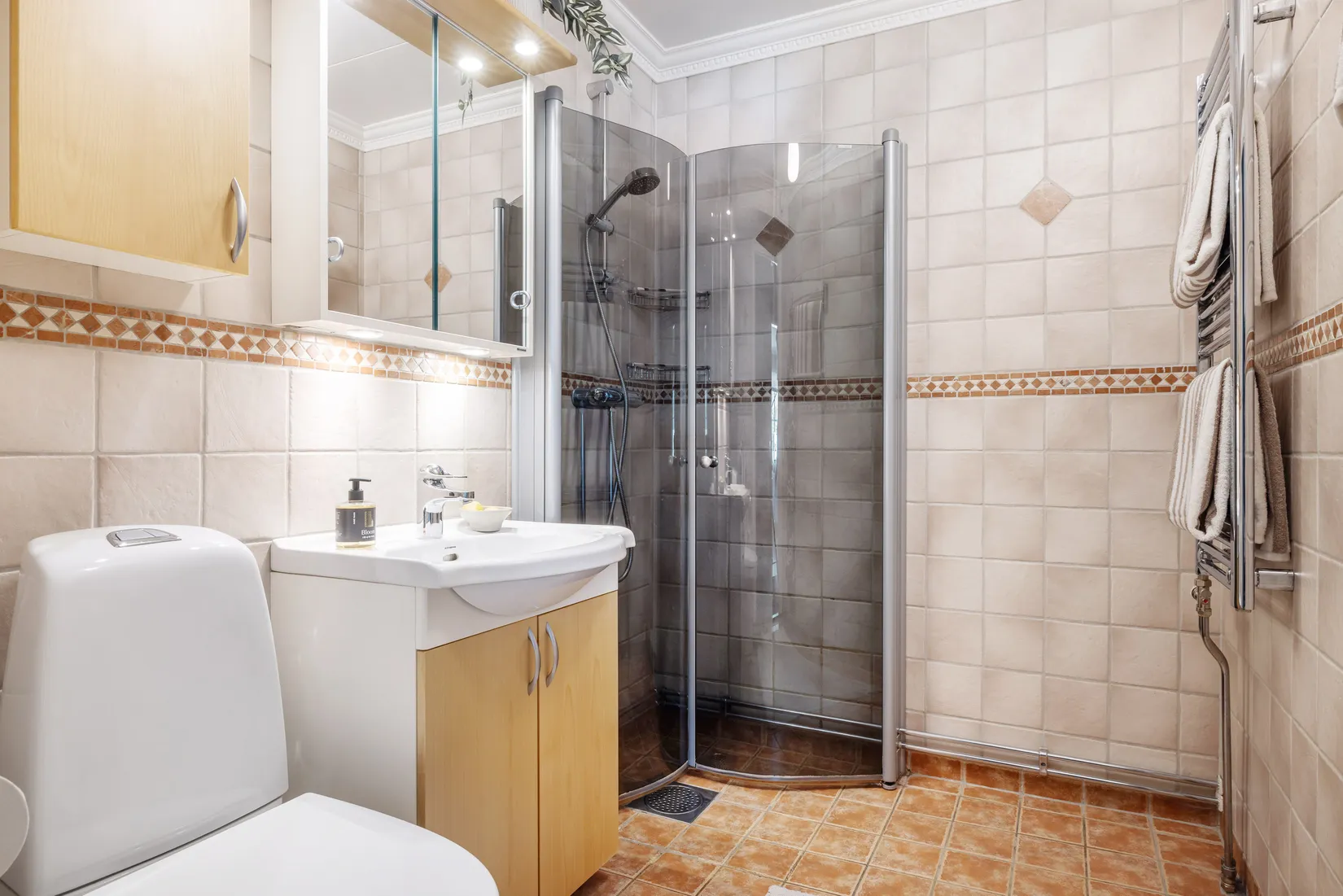 Villa, Brisvägen 21, Mensättra, Nacka