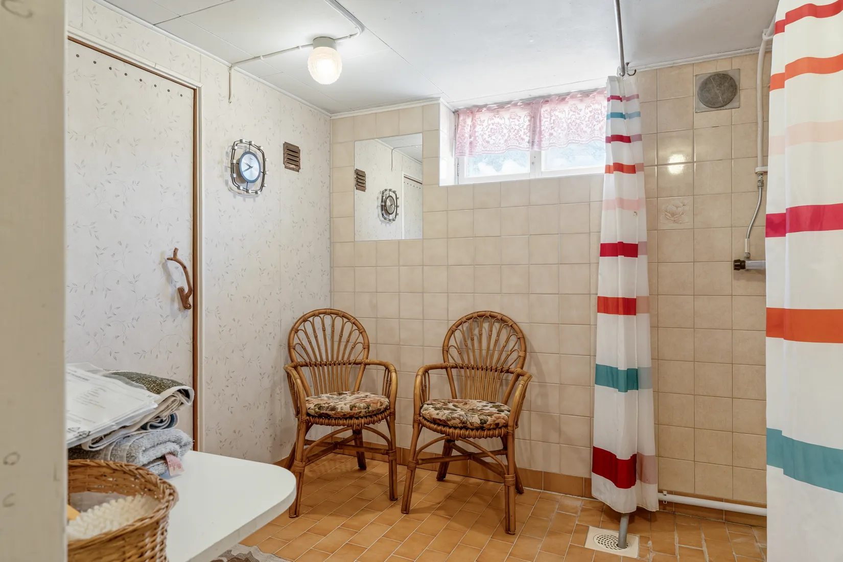 Villa, Bränn-Ekeby Vybo 1 samt Ömansås Lillhem 1, Bränn-Ekeby, Nyköping