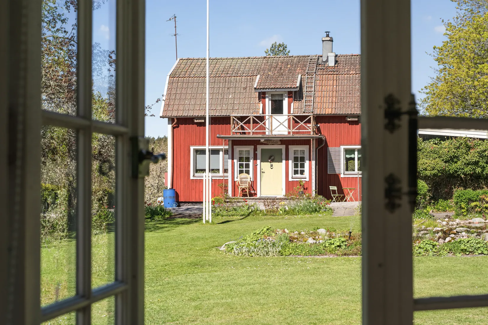 Villa, Bränn-Ekeby Vybo 1 samt Ömansås Lillhem 1, Bränn-Ekeby, Nyköping