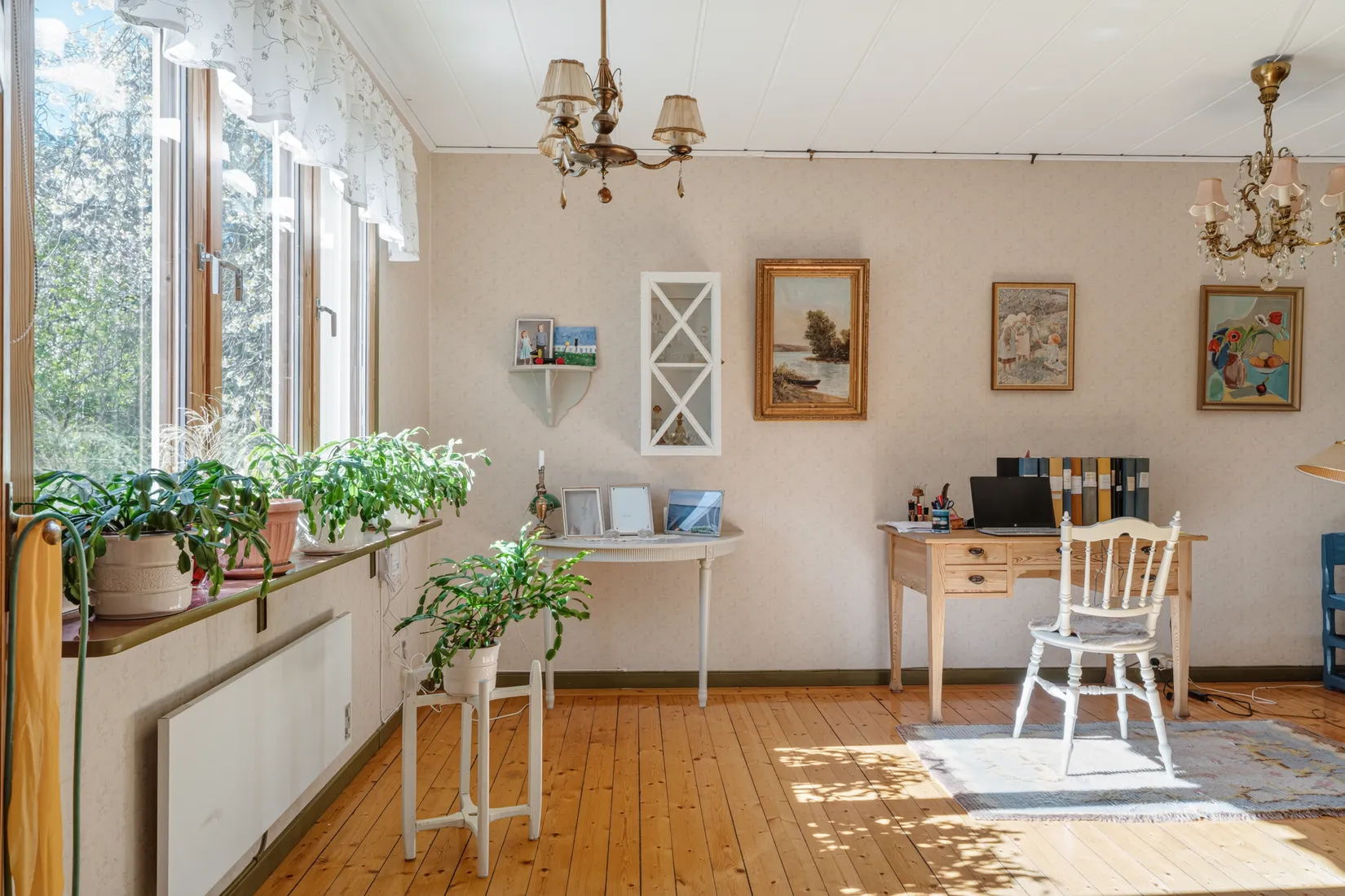 Villa, Bränn-Ekeby Vybo 1 samt Ömansås Lillhem 1, Bränn-Ekeby, Nyköping