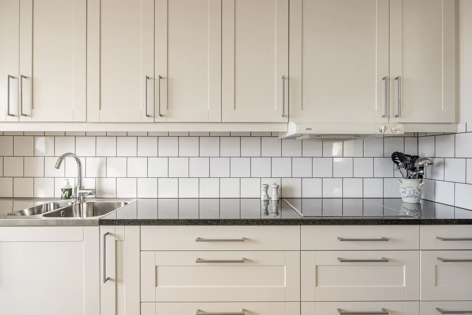 Bostadsrätt, Sandhamnsgatan 25, 8 tr, Gärdet, Stockholm