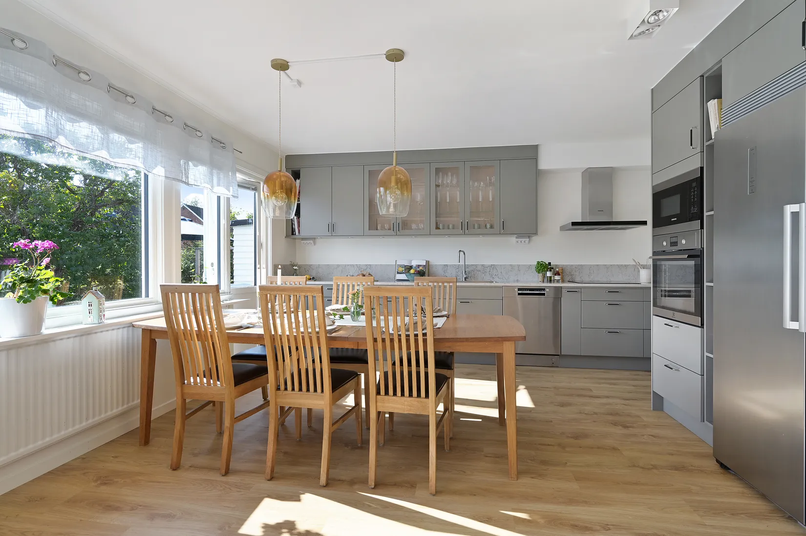 Radhus, Älvkvarnsvägen 35, Solhem, Stockholm