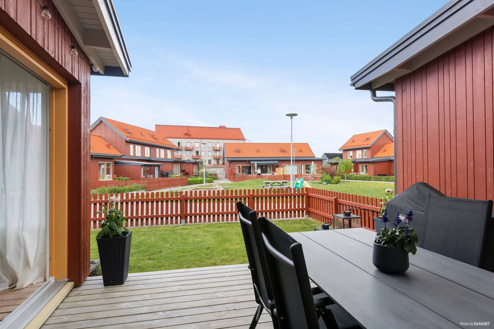 Radhus, Granholmsgatan 5B, Norra Ormesta, Örebro