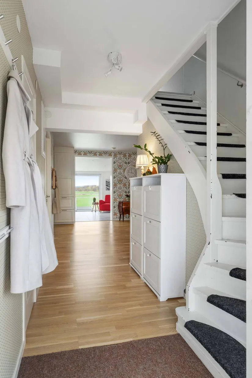 Radhus, Slingan 24, Kärleken, Halmstad