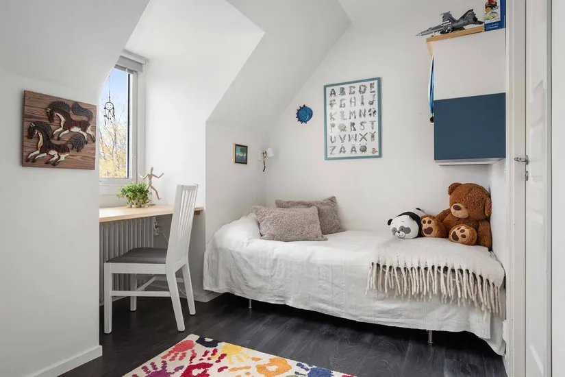 Radhus, Slingan 24, Kärleken, Halmstad