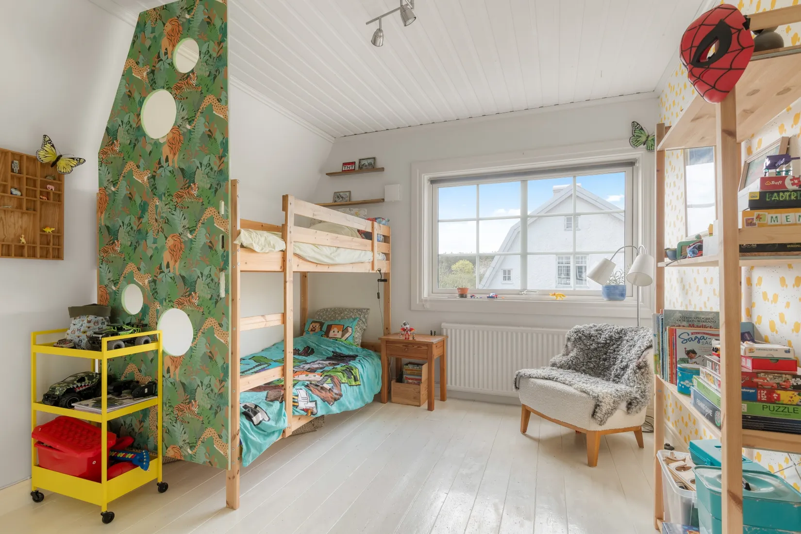 Villa, Hedbovägen 23, Skene, Mark