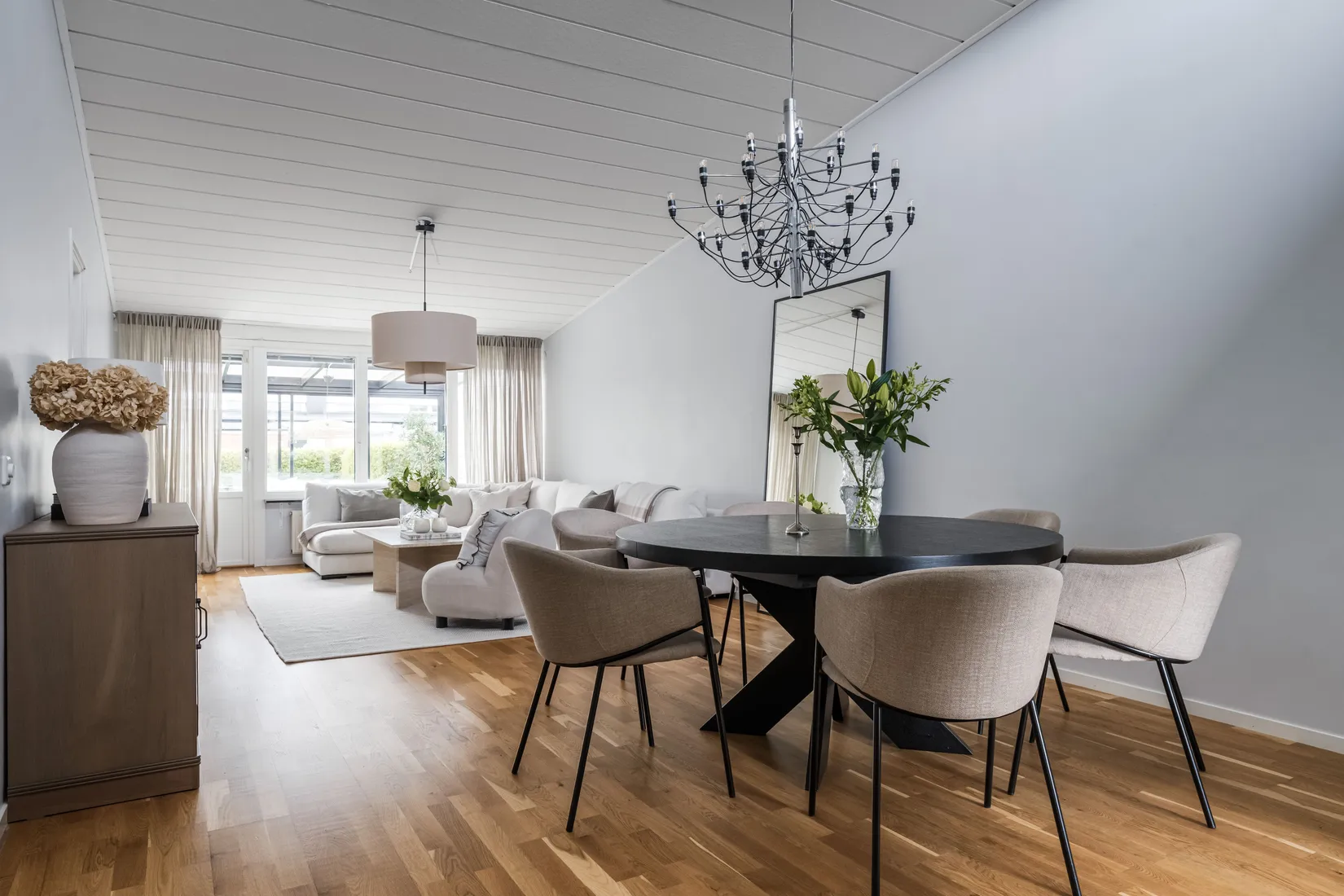 Bostadsrätt, Radhus, Krusbärsgatan 56, Nya Hjärsta, Örebro