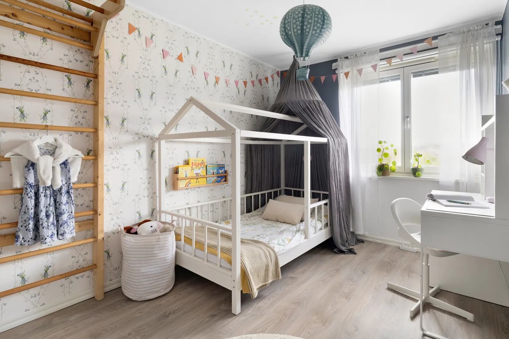 Bostadsrätt, Radhus, Sörgårdsvägen 83, Åkersberga Centrum, Österåker
