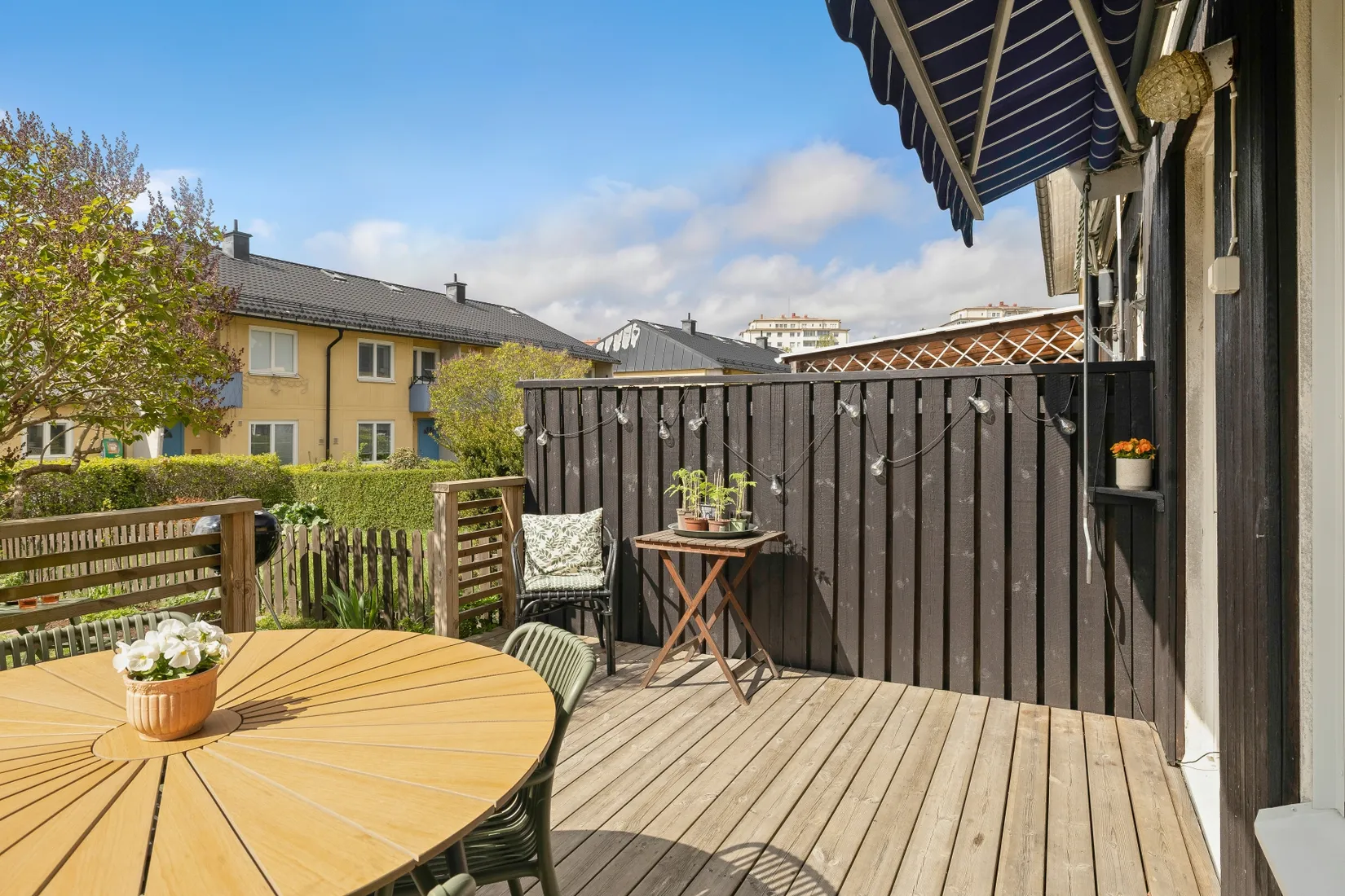 Bostadsrätt, Radhus, Sörgårdsvägen 83, Åkersberga Centrum, Österåker