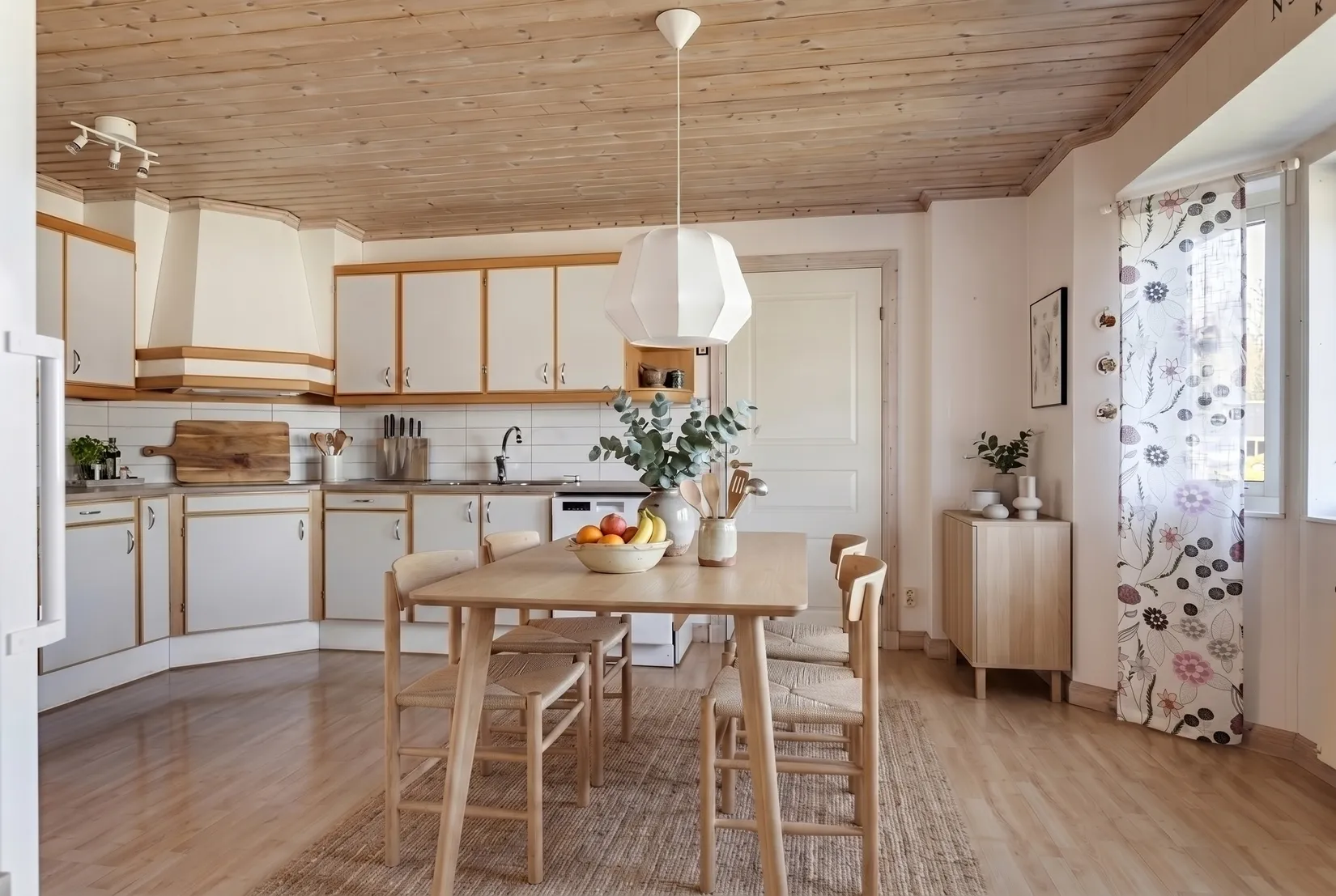 Villa, Keravavägen 22, Skogshöjden, Trollhättan