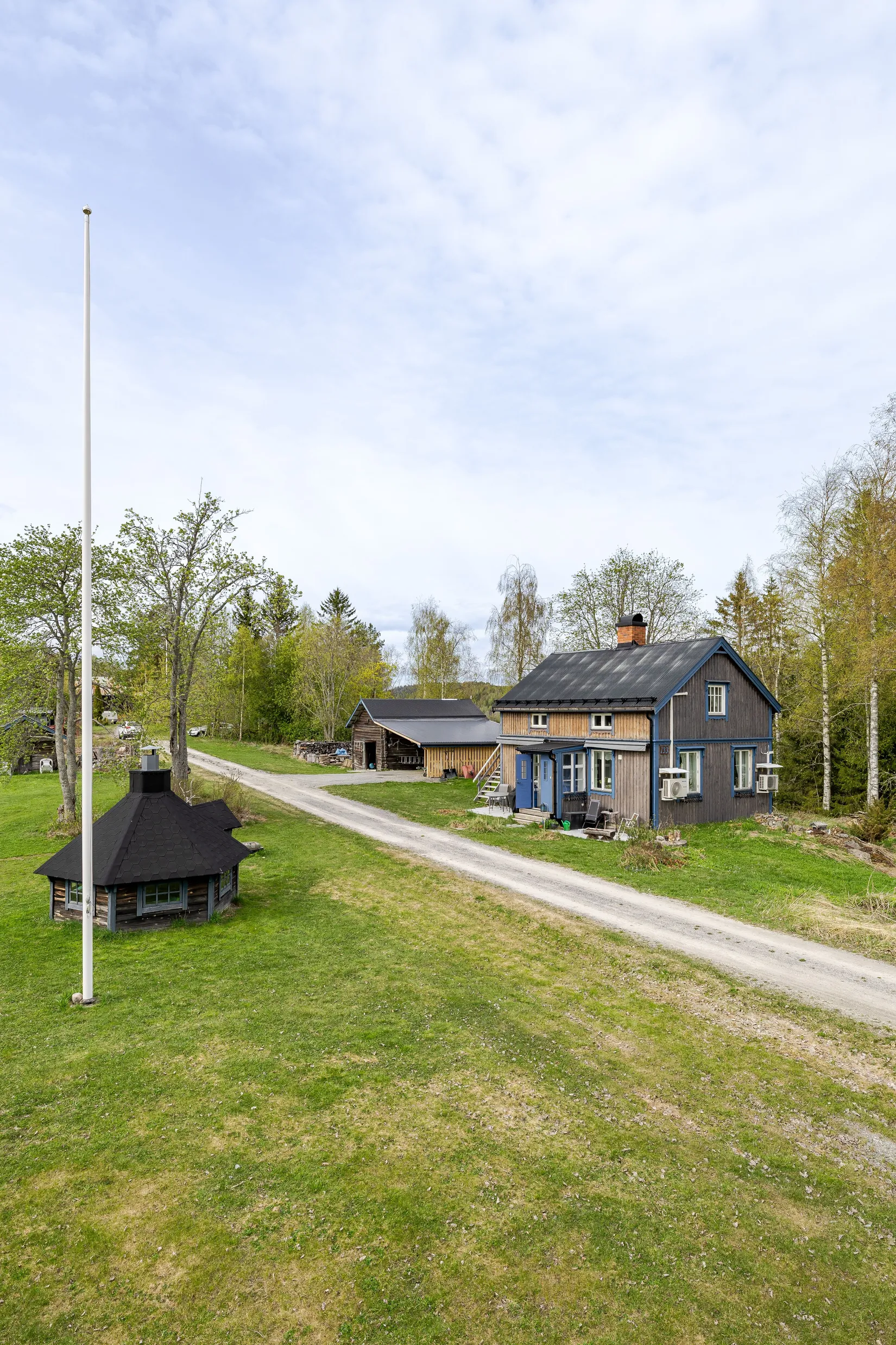 Villa, Flattom 133, Ramvik och Hälledal, Härnösand