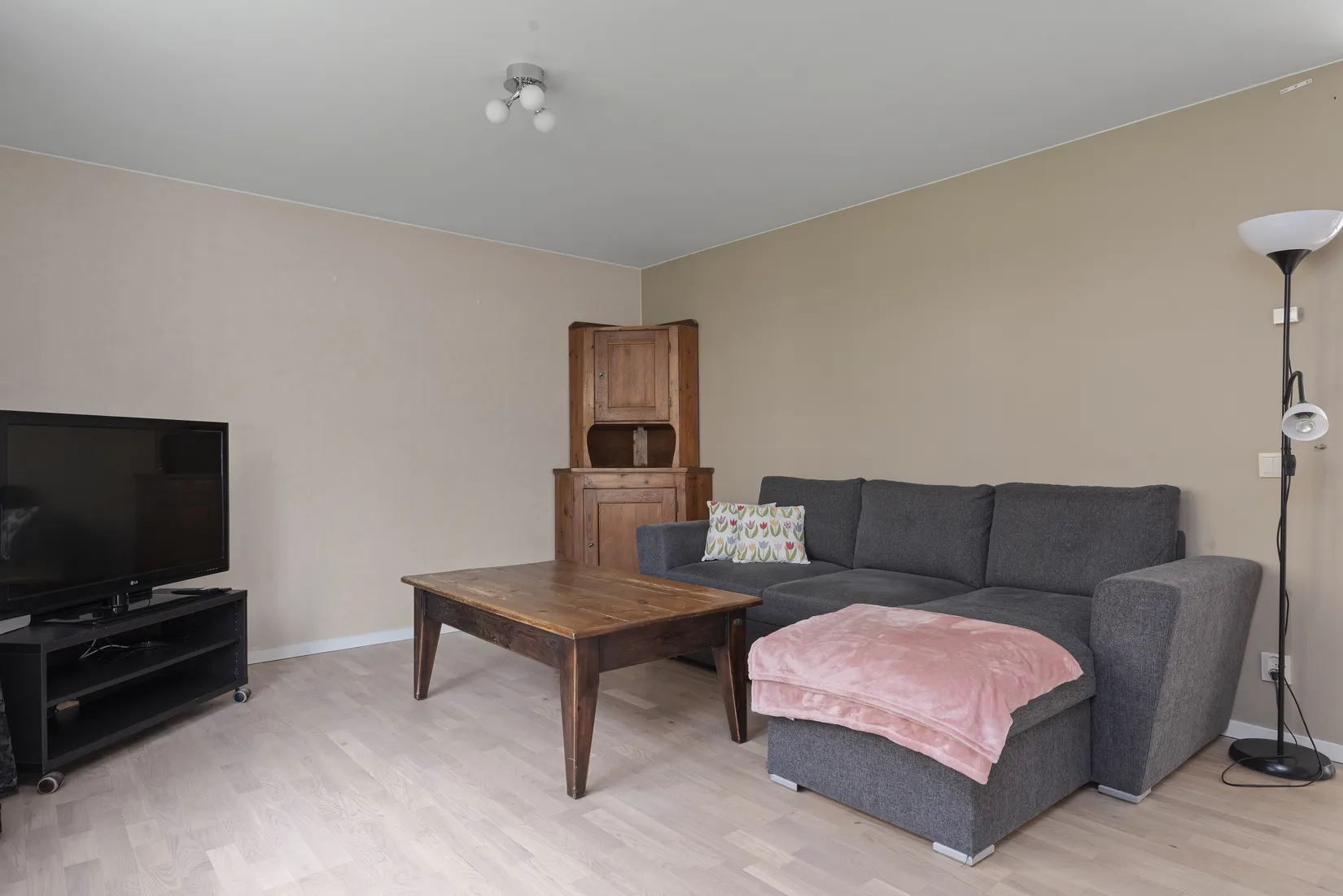 Bostadsrätt, Gribbylundsvägen 70B, Gribbylund, Täby