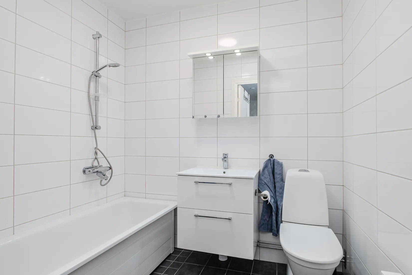Bostadsrätt, Radhus, Bofinkvägen 14, Hallstahammar