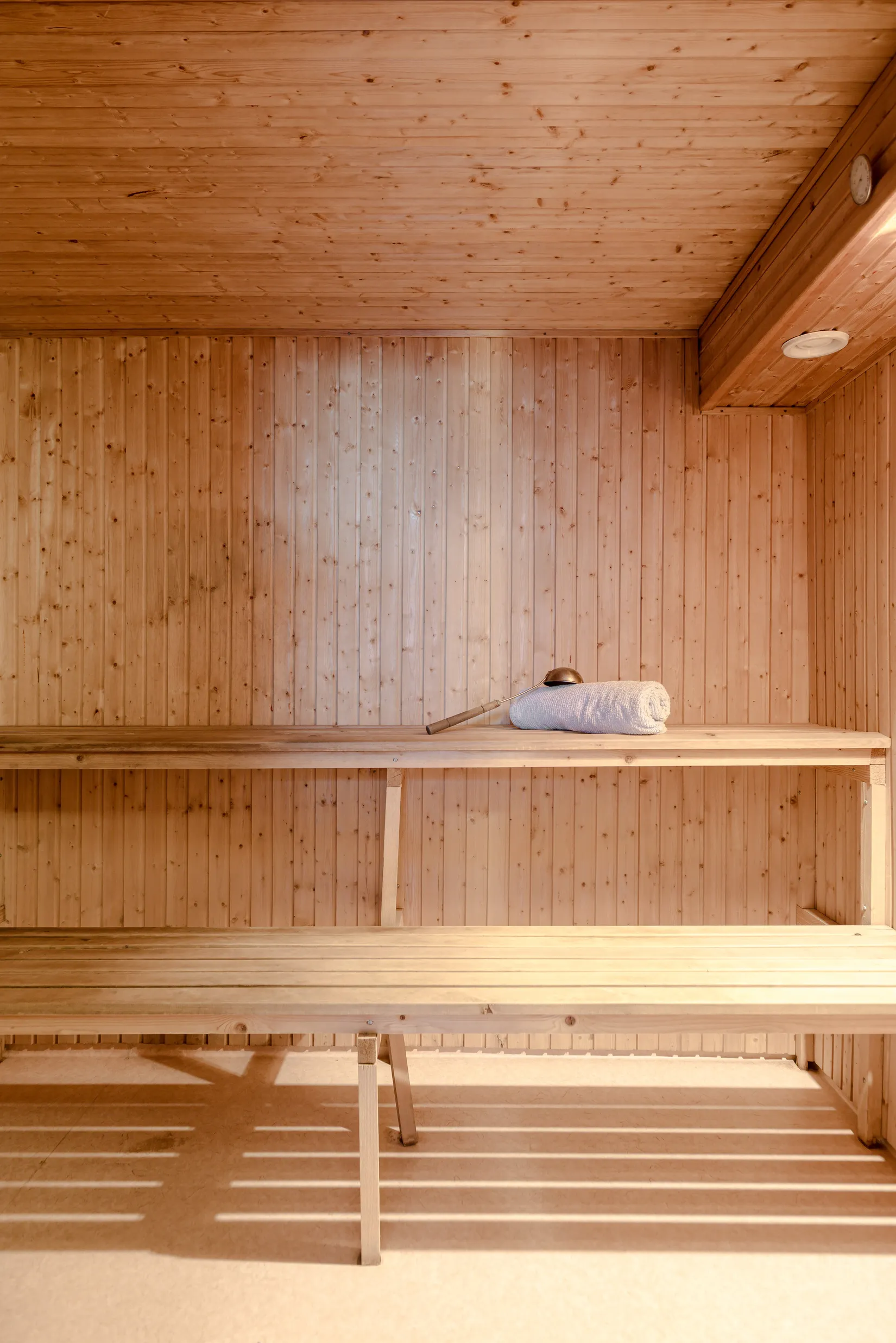 Villa, Radhus, Travvägen 12, Håbo