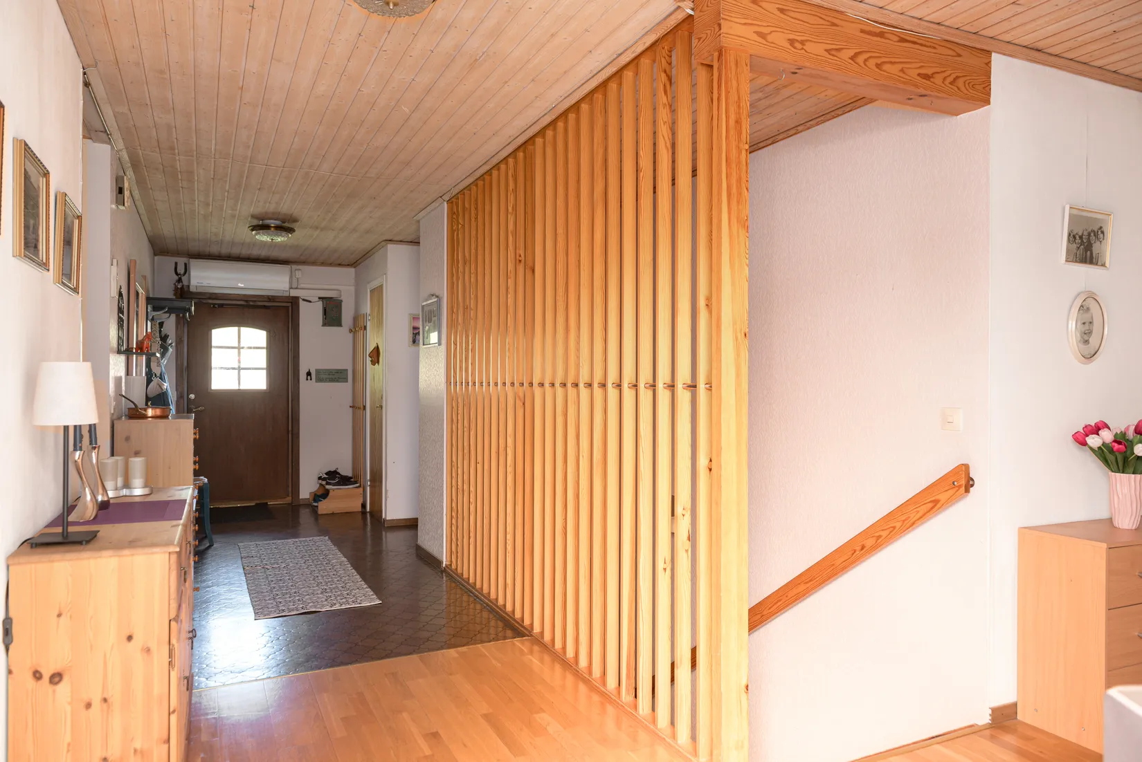 Villa, Radhus, Travvägen 12, Håbo