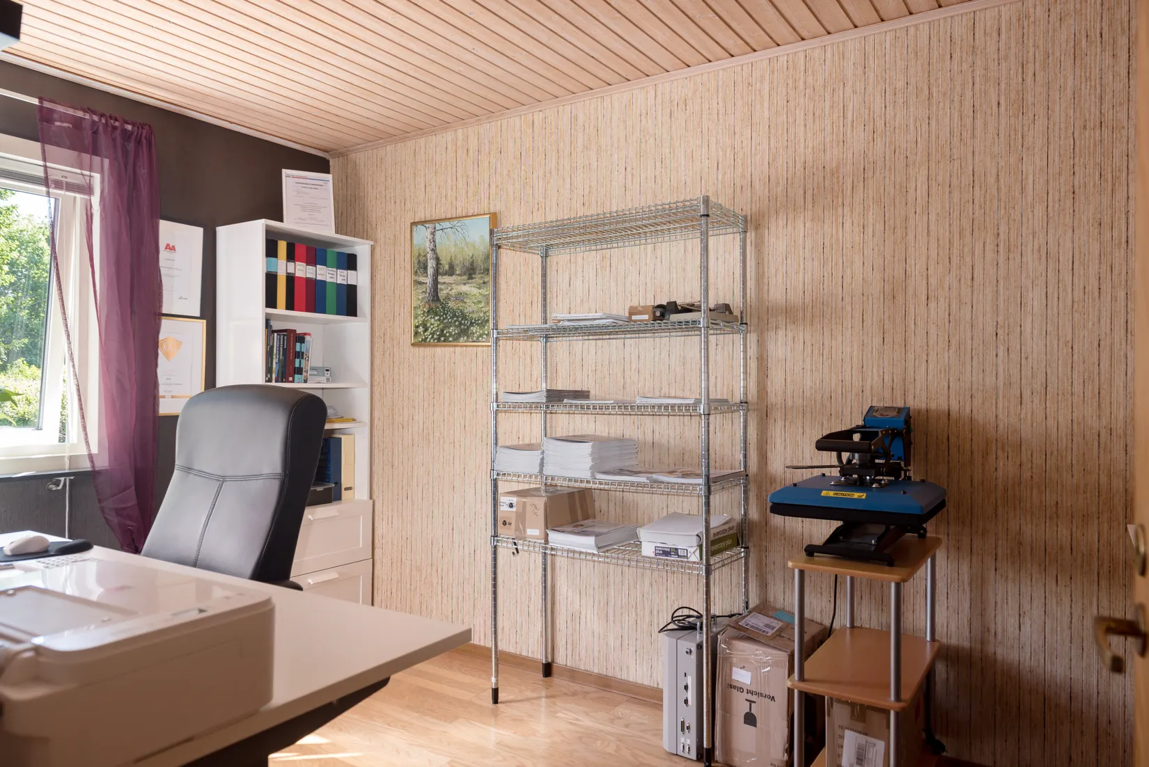 Villa, Radhus, Travvägen 12, Håbo