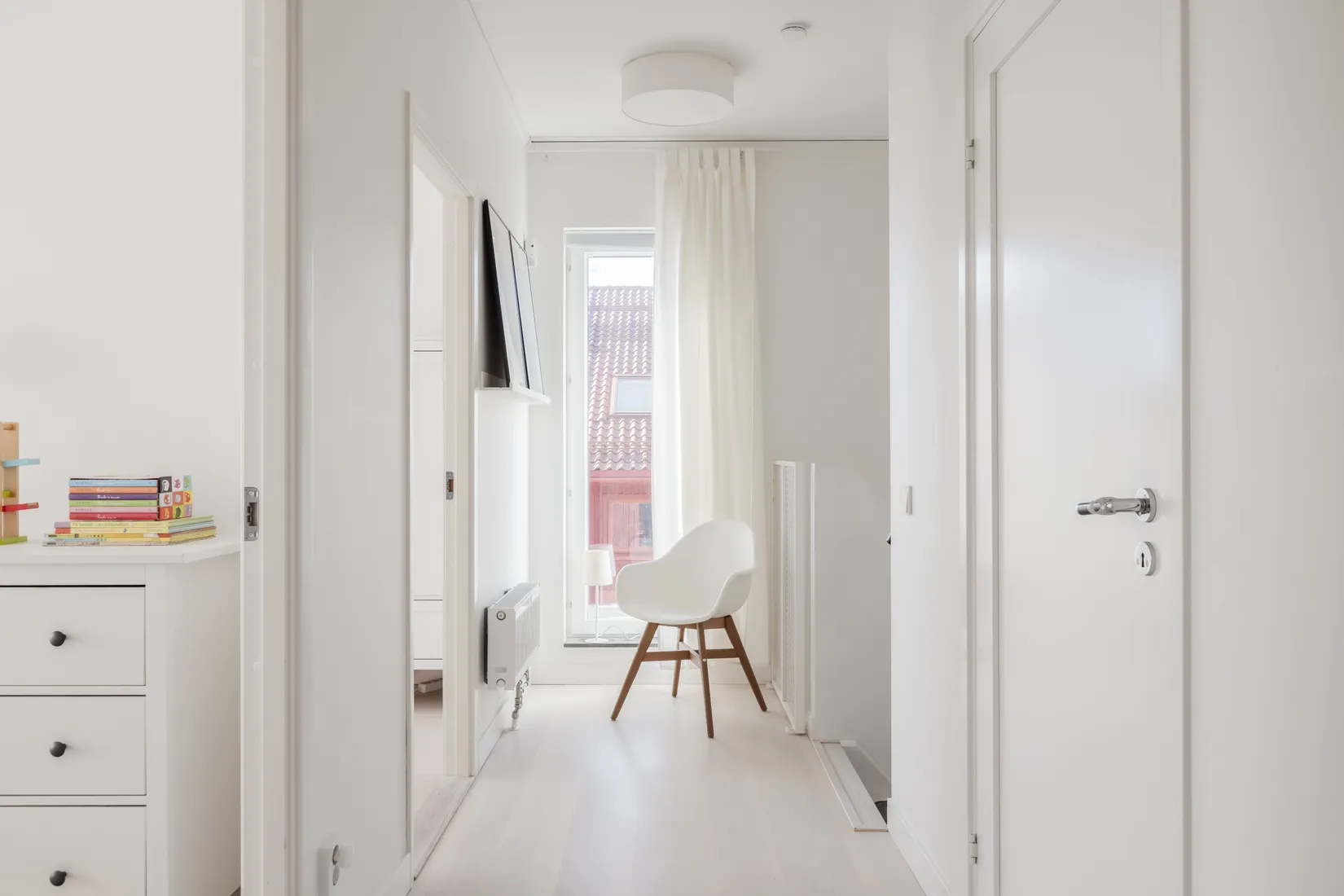 Bostadsrätt, Radhus, Rådans gårdsväg 37, Silverdal, Sollentuna