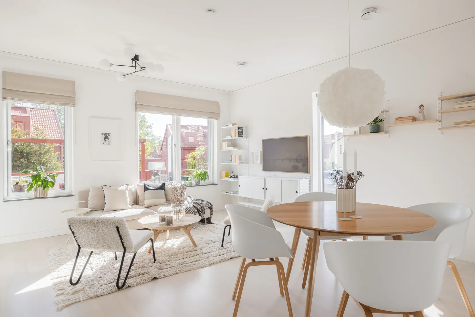 Bostadsrätt, Radhus, Rådans gårdsväg 37, Silverdal, Sollentuna