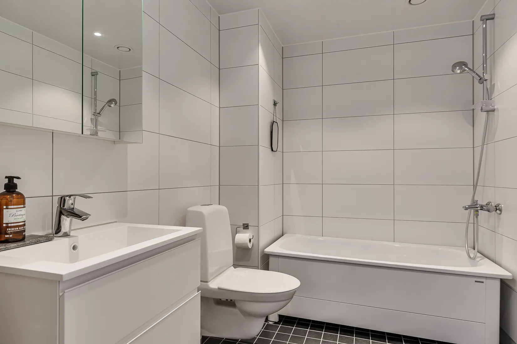 Bostadsrätt, Radhus, Keramikens väg 25A, Steninge Slottsby, Sigtuna