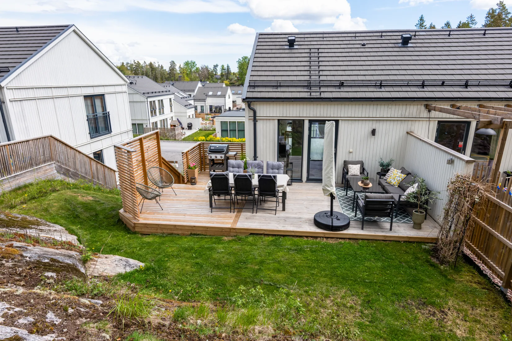 Radhus, Tallmyrvägen 32, Högmora, Huddinge