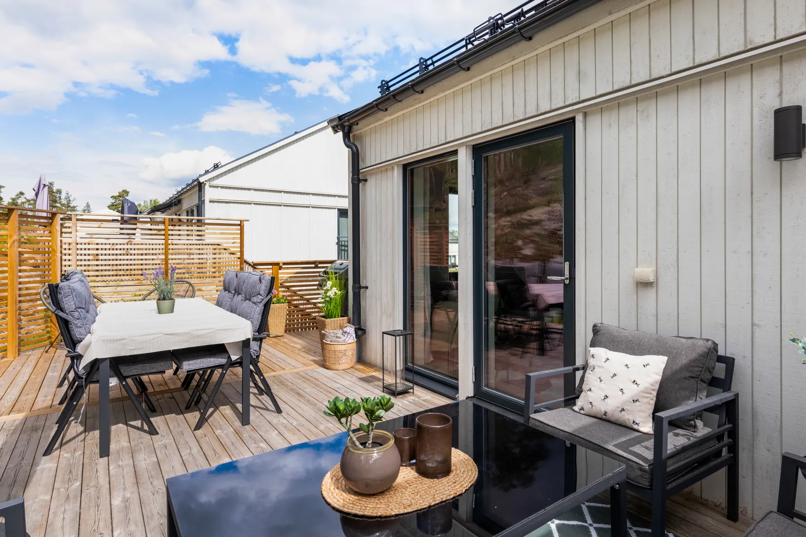 Radhus, Tallmyrvägen 32, Högmora, Huddinge