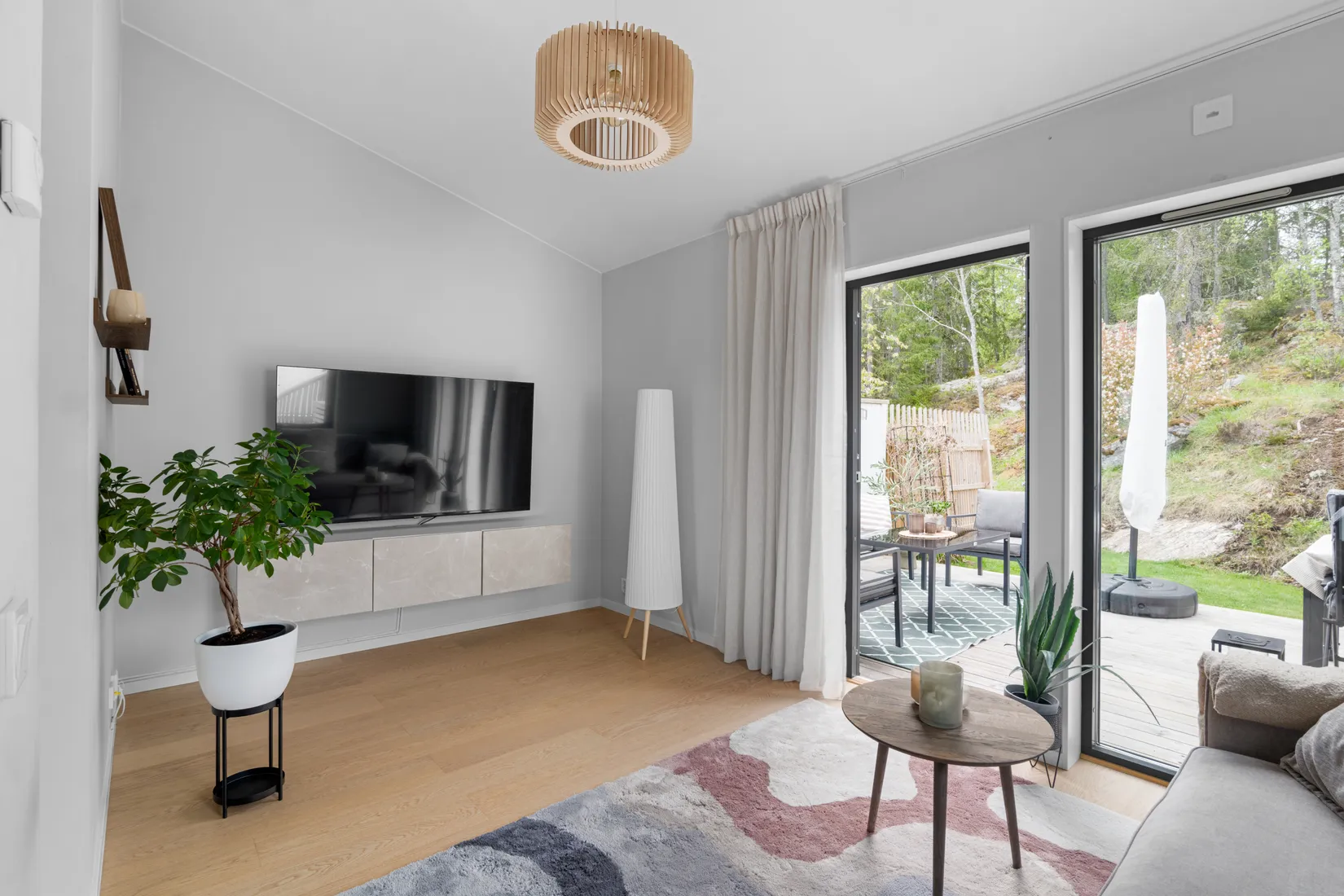 Radhus, Tallmyrvägen 32, Högmora, Huddinge