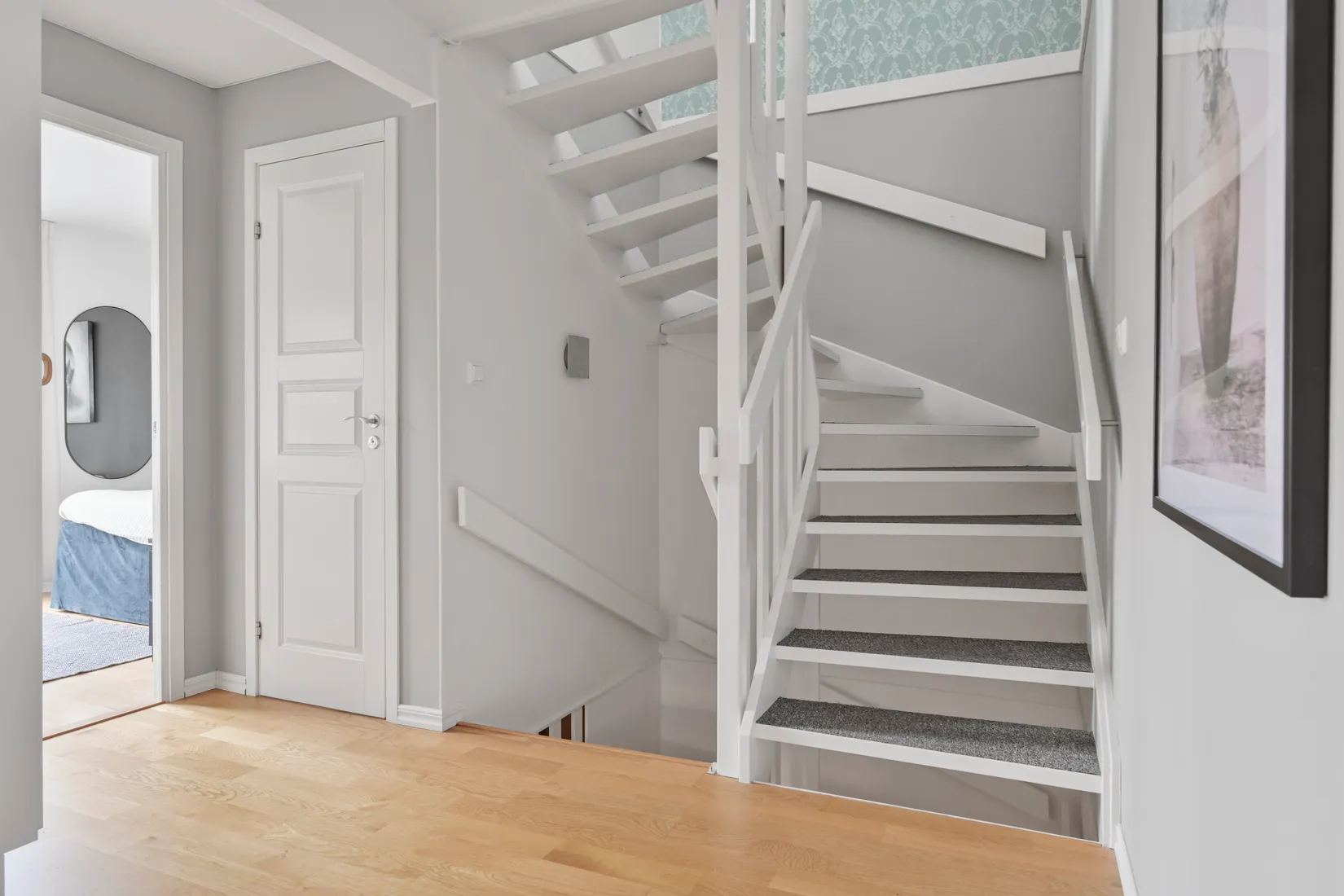 Radhus, Tidlösavägen 31, Sjukyrkoberget, Upplands Väsby