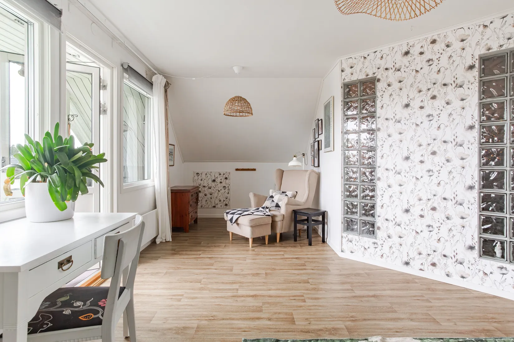Villa, Dressyrvägen 13, Österro, Sundsvall