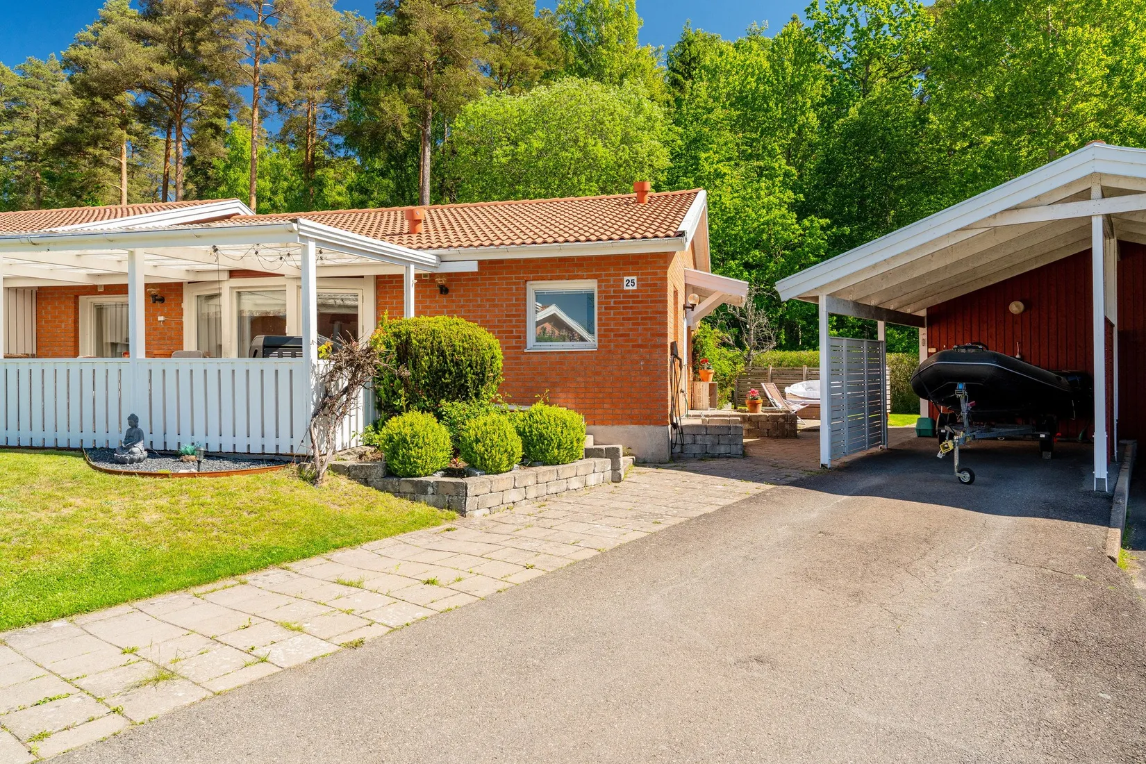 Radhus, Fröjdegårdsvägen 25, Stenhammar, Lidköping