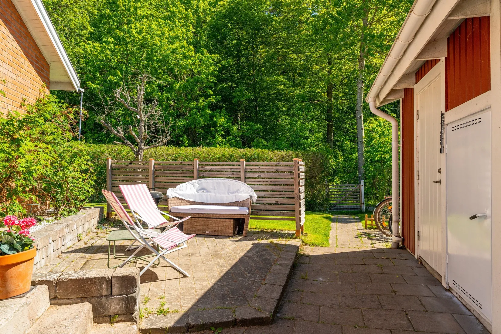 Radhus, Fröjdegårdsvägen 25, Stenhammar, Lidköping