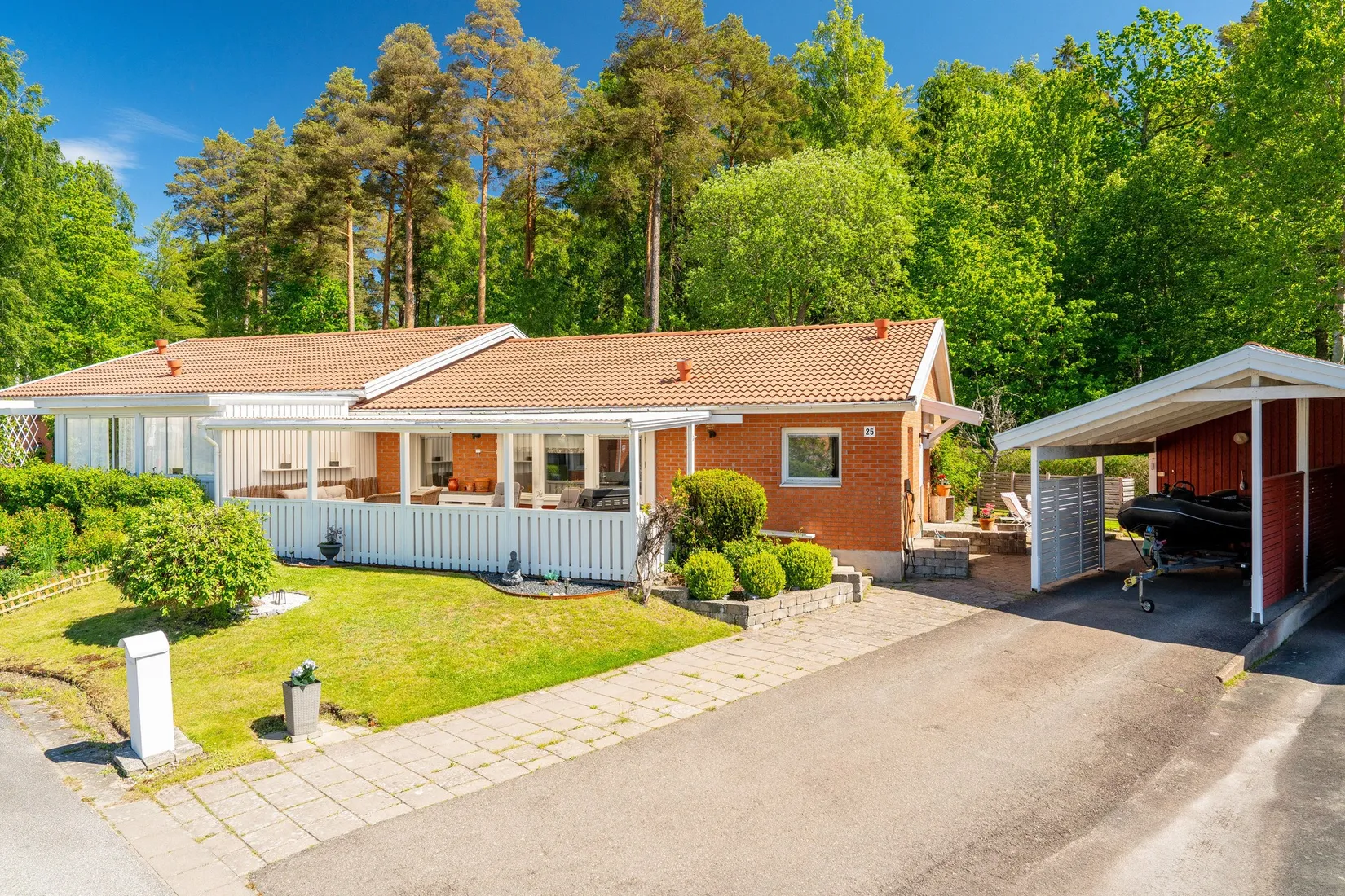 Radhus, Fröjdegårdsvägen 25, Stenhammar, Lidköping