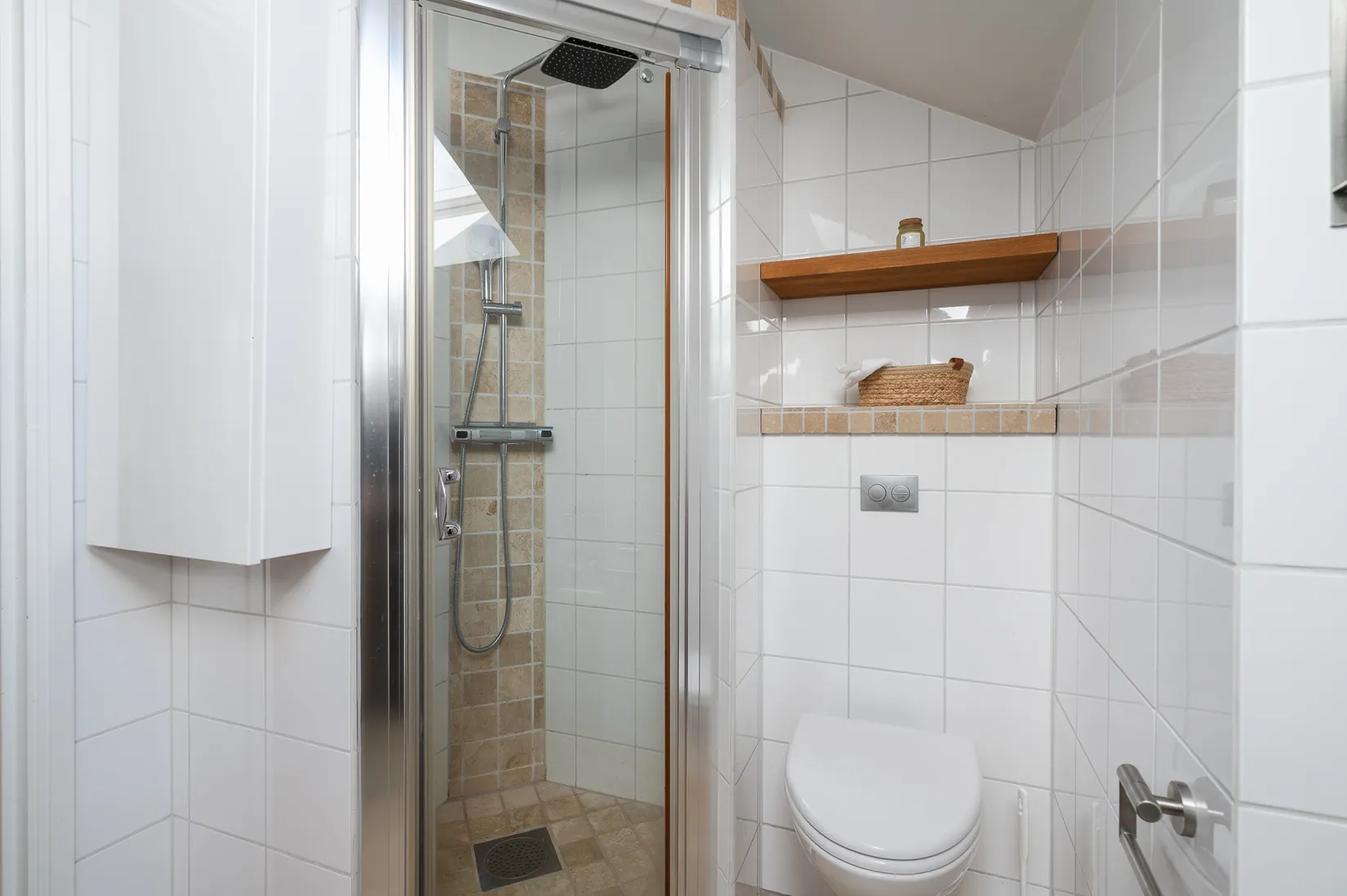 Villa, Radhus, Riddarvägen 98, Österskär, Österåker