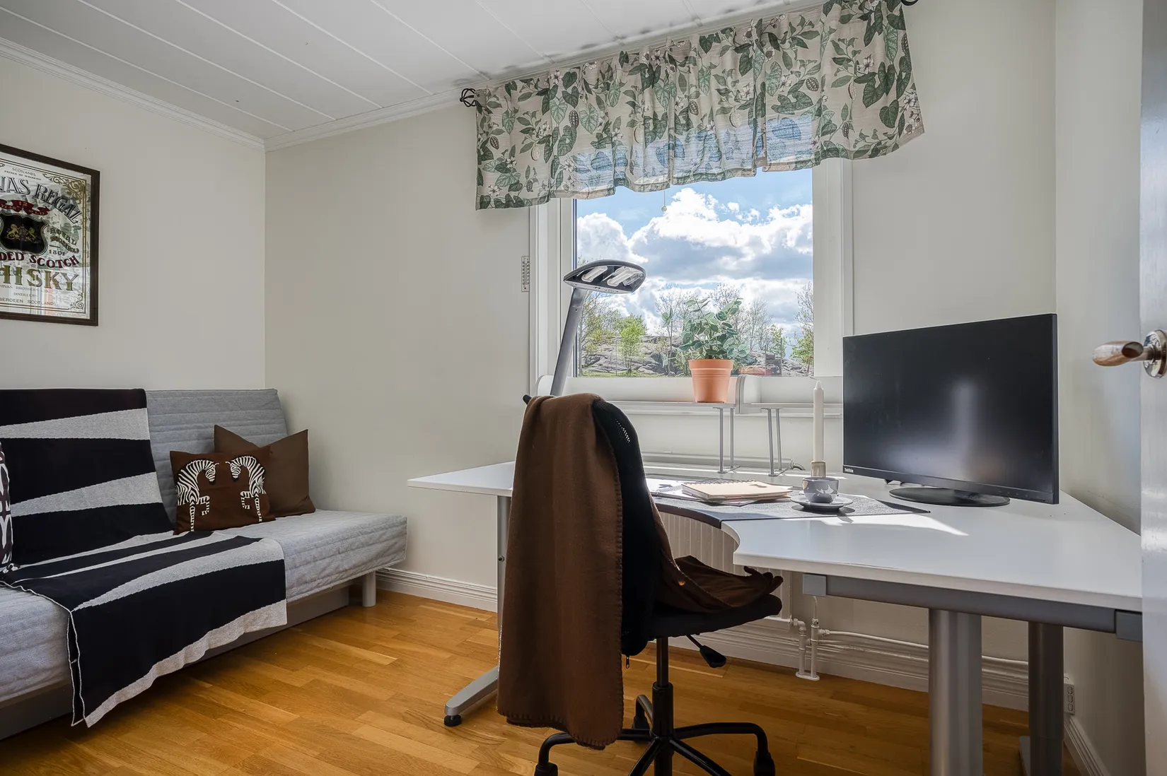 Villa, Radhus, Riddarvägen 98, Österskär, Österåker