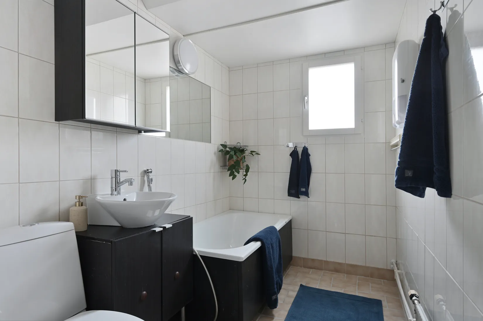 Radhus, Rapsodivägen 238, Drevviksstrand / Östra Skogås, Huddinge