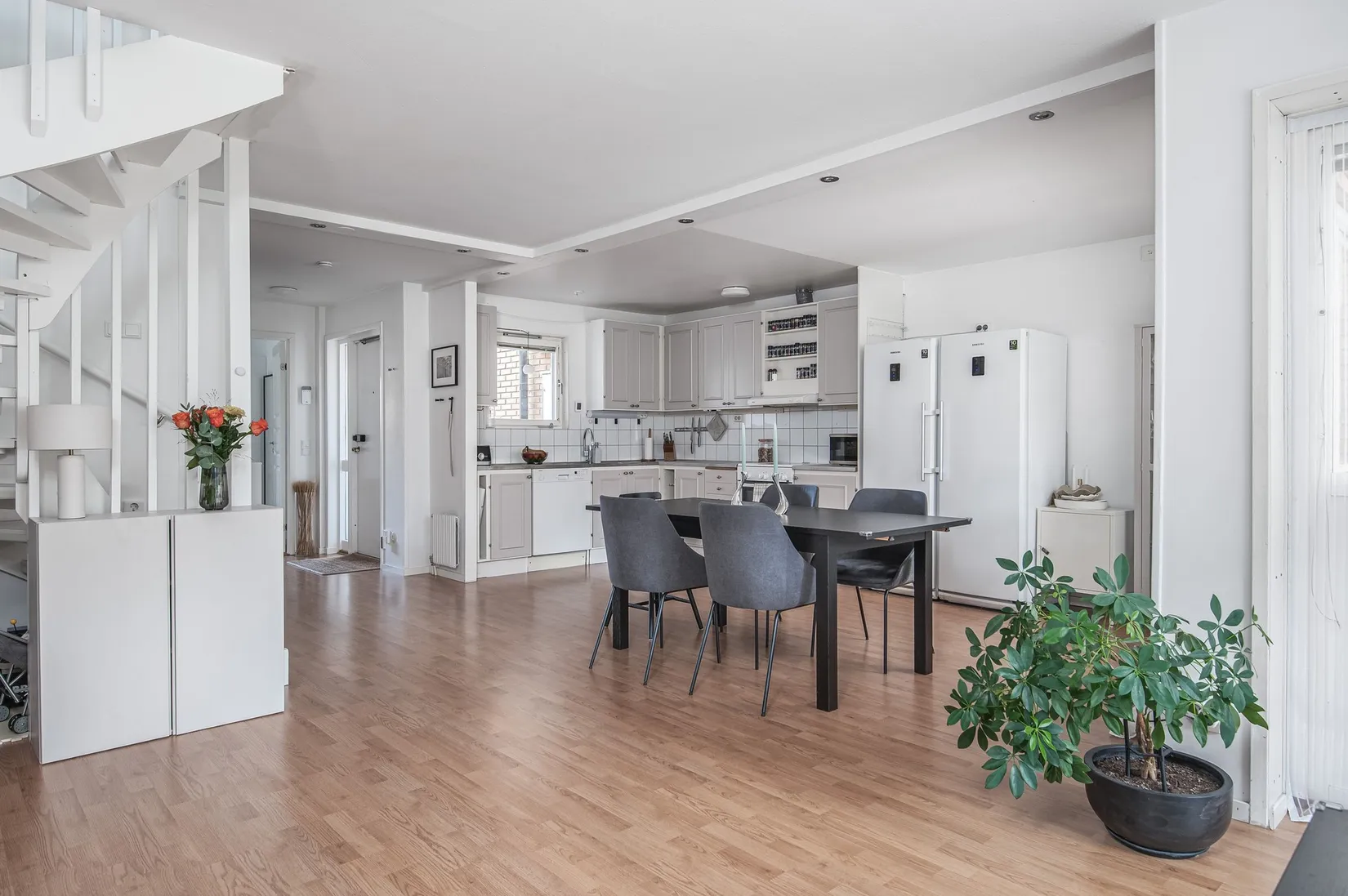Radhus, Torsten Fogelqvists gata 30, Klockaretorpet, Norrköping