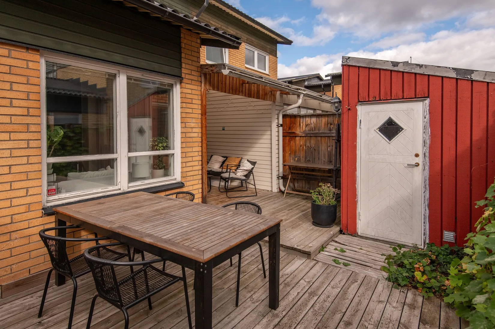 Radhus, Torsten Fogelqvists gata 30, Klockaretorpet, Norrköping
