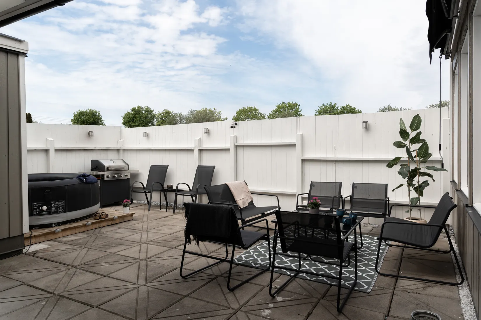 Villa, Radhus, Bandverksgatan 66, Bäckby, Västerås