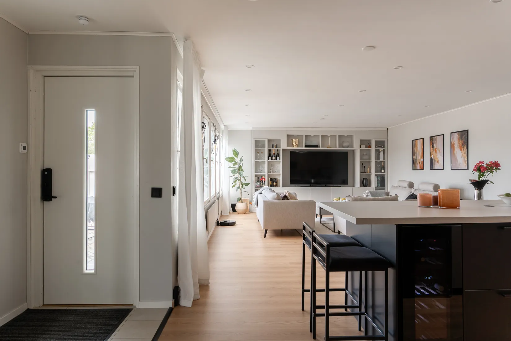Villa, Radhus, Bandverksgatan 66, Bäckby, Västerås