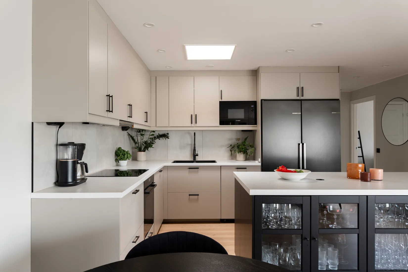 Villa, Radhus, Bandverksgatan 66, Bäckby, Västerås