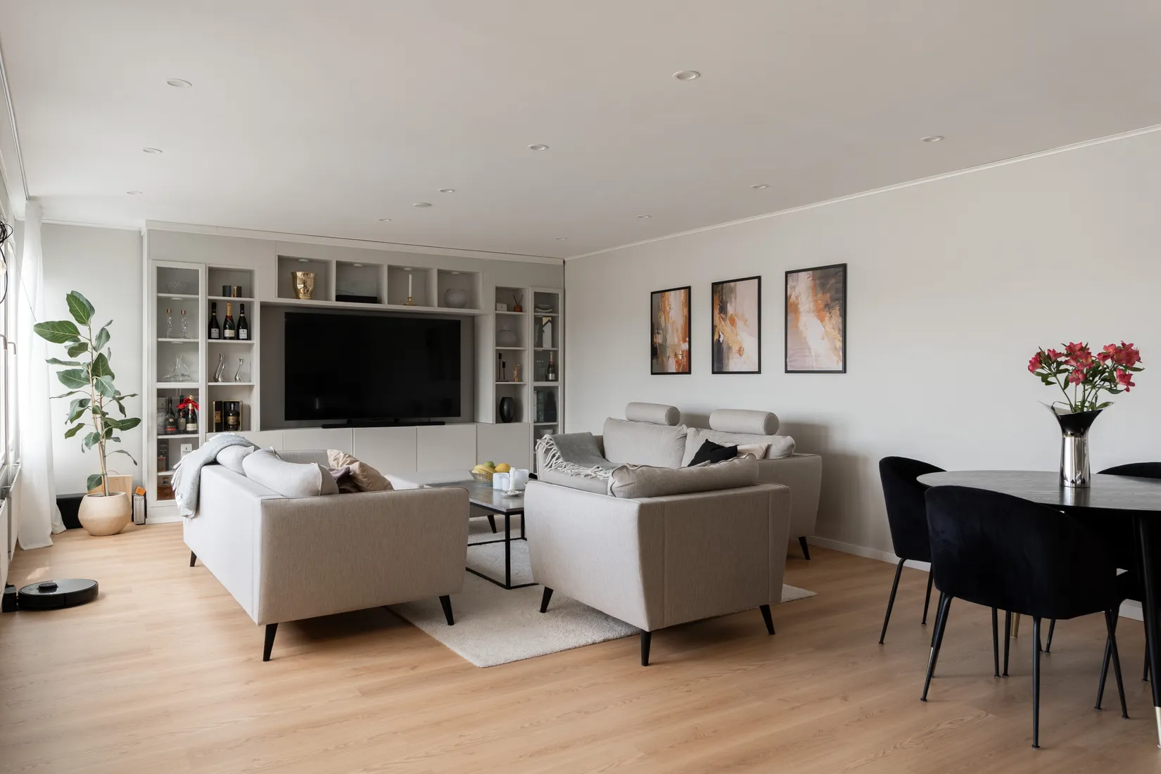 Villa, Radhus, Bandverksgatan 66, Bäckby, Västerås