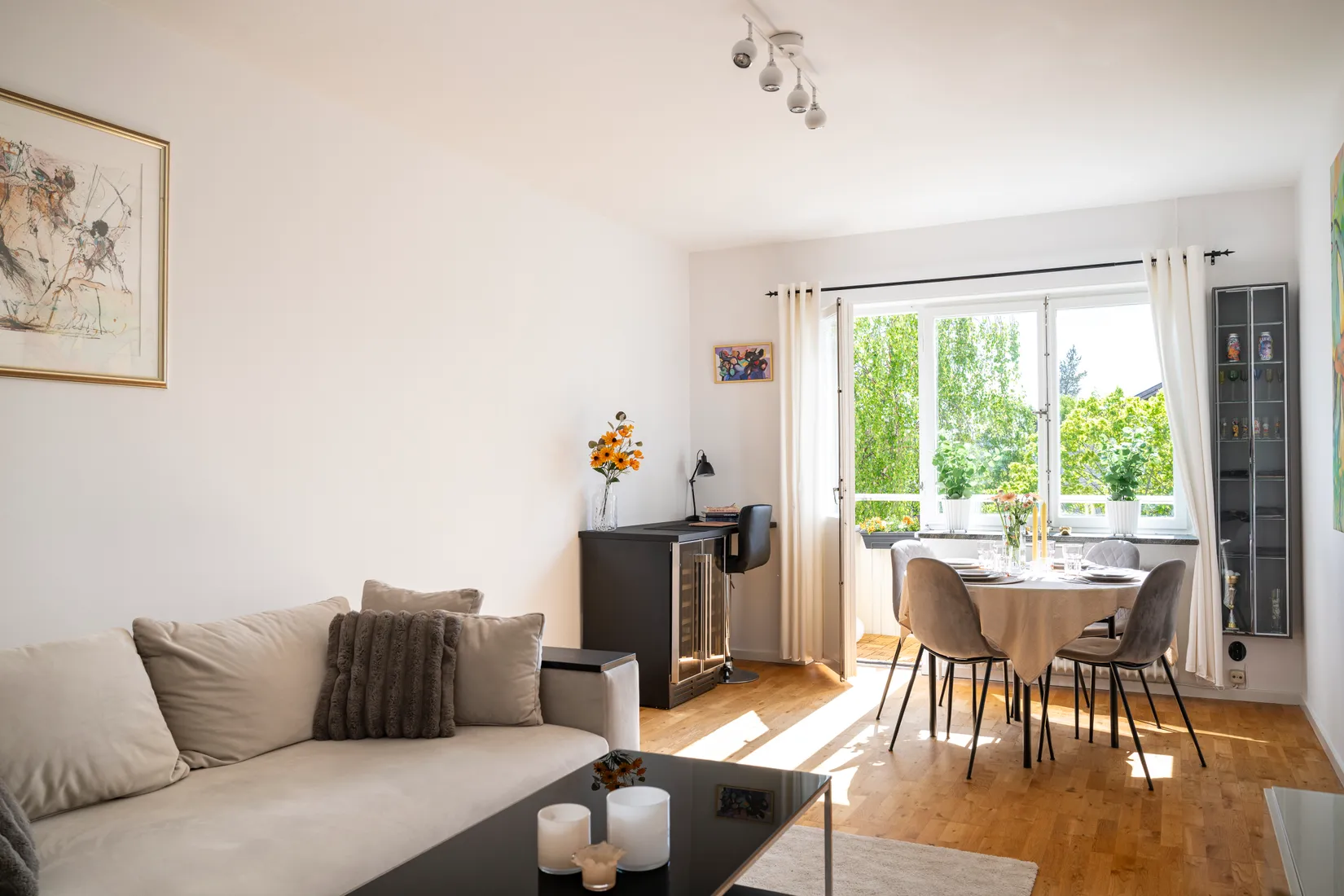 Bostadsrätt, Bildhuggarvägen 29. Högst upp i huset!, Skärmarbrink/Gullmarsplan, Stockholm
