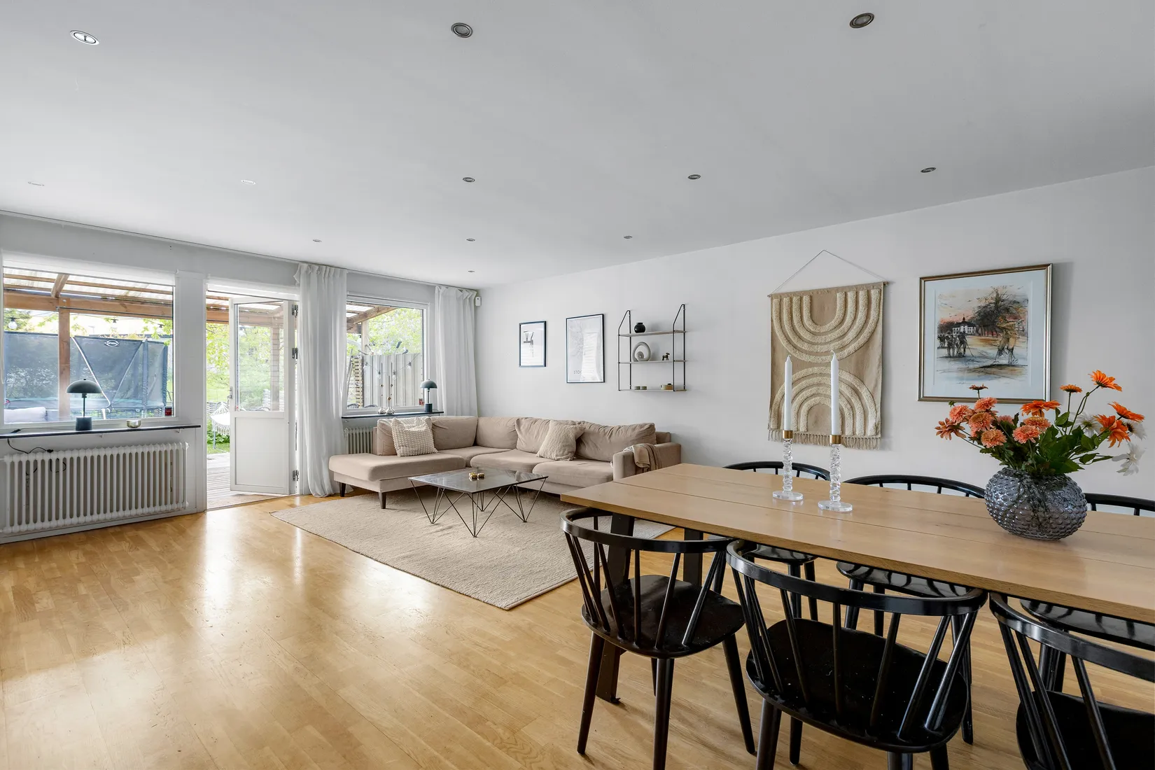 Villa, Radhus, Rapsvägen 16, Väsby, Ekerö