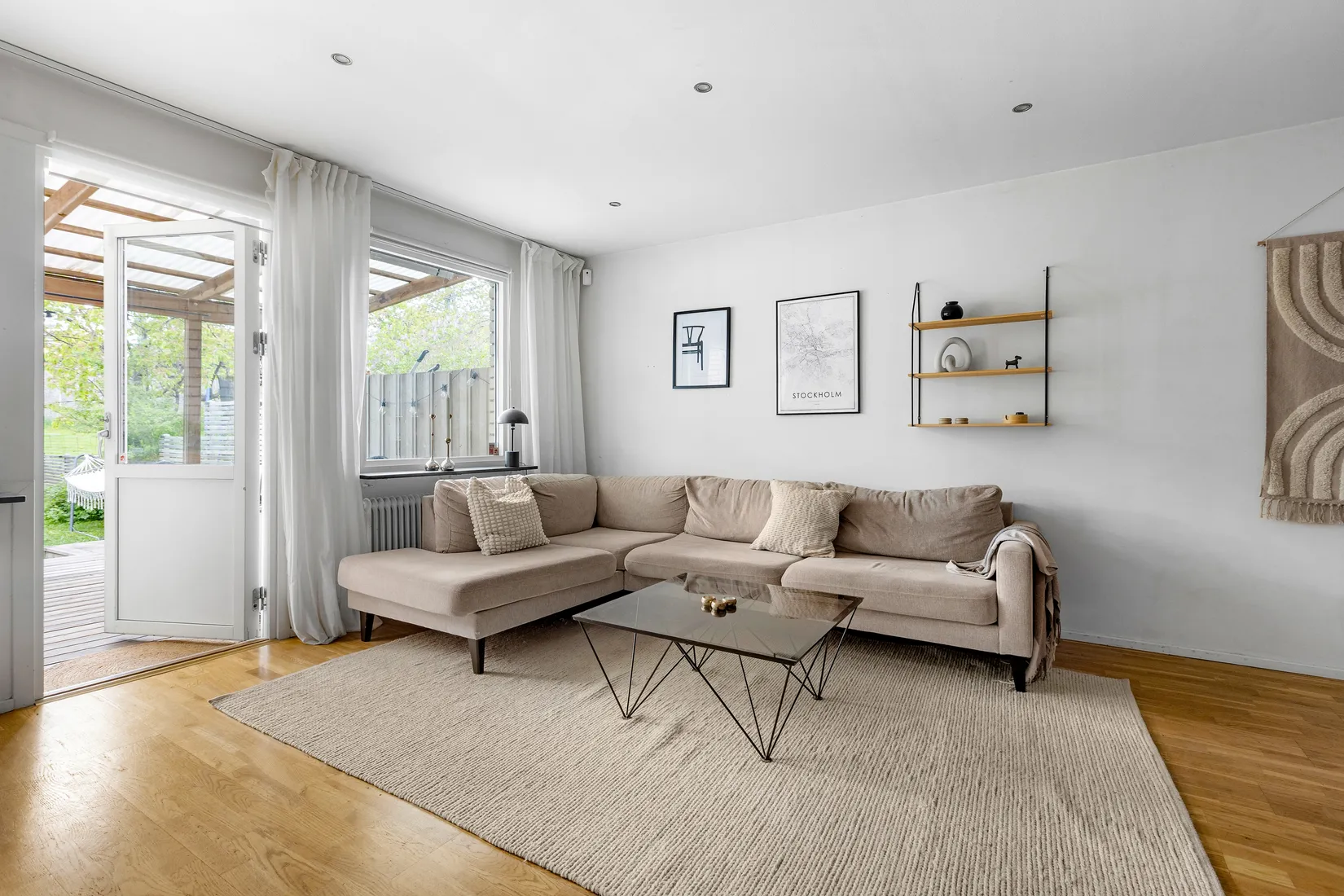 Villa, Radhus, Rapsvägen 16, Väsby, Ekerö