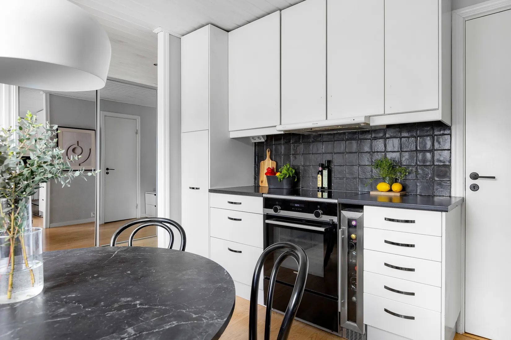 Villa, Radhus, Rapsvägen 16, Väsby, Ekerö